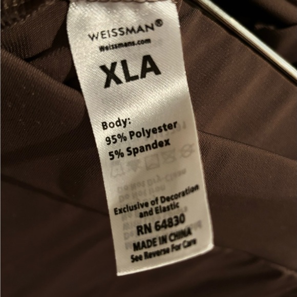 2 piece woman’s dance costume - Picture 5 of 5